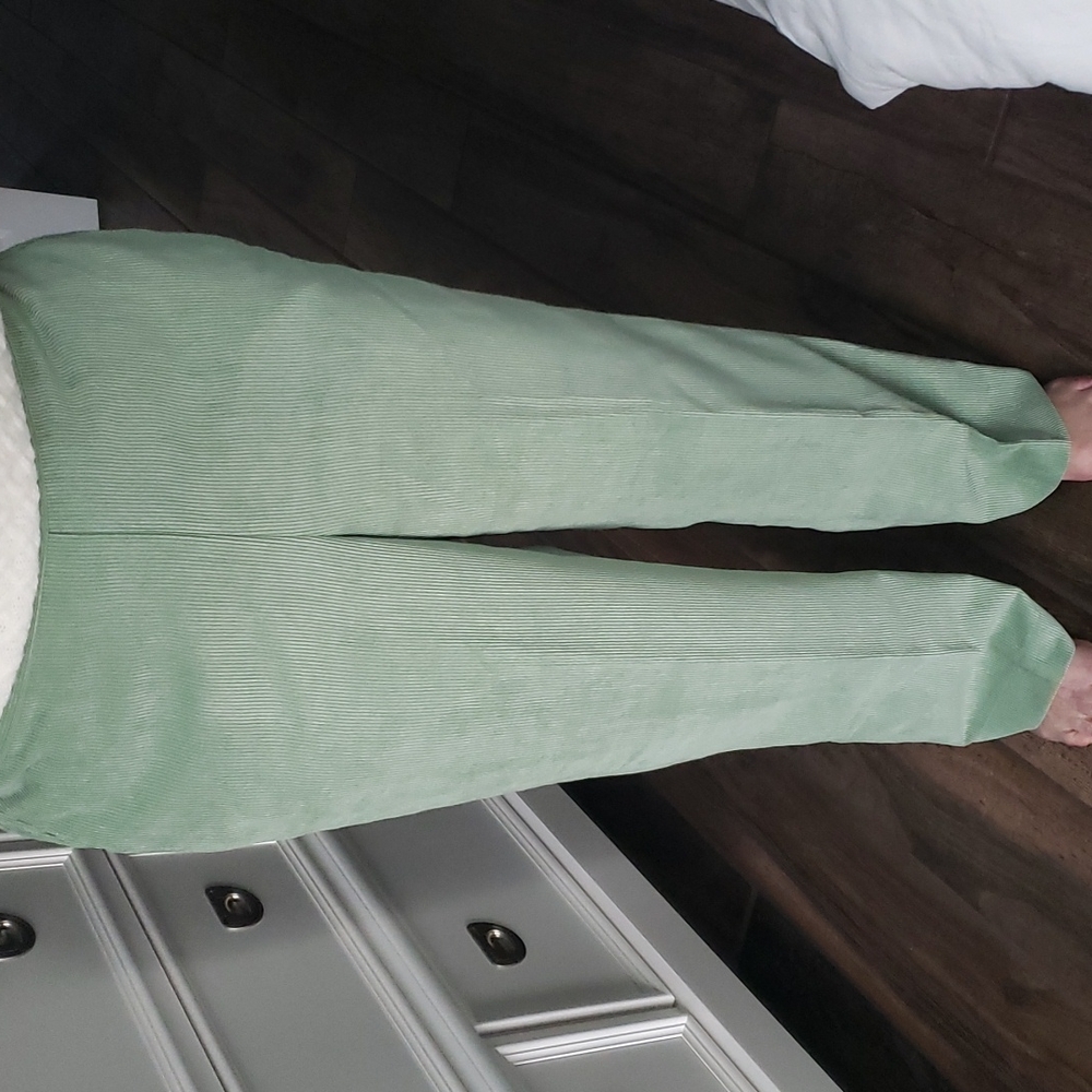 🛍 Corduroy Pants